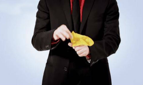 Ảo thuật biến mất khăn tay không thần kỳ như bạn nghĩ.