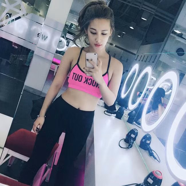 Bo 3 nguoi tinh tin don hot nhat showbiz Viet hien nay-Hinh-6