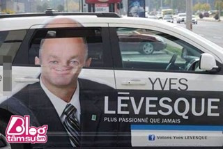 Một khuôn mặt ma quái vì lỗi thiết kế.