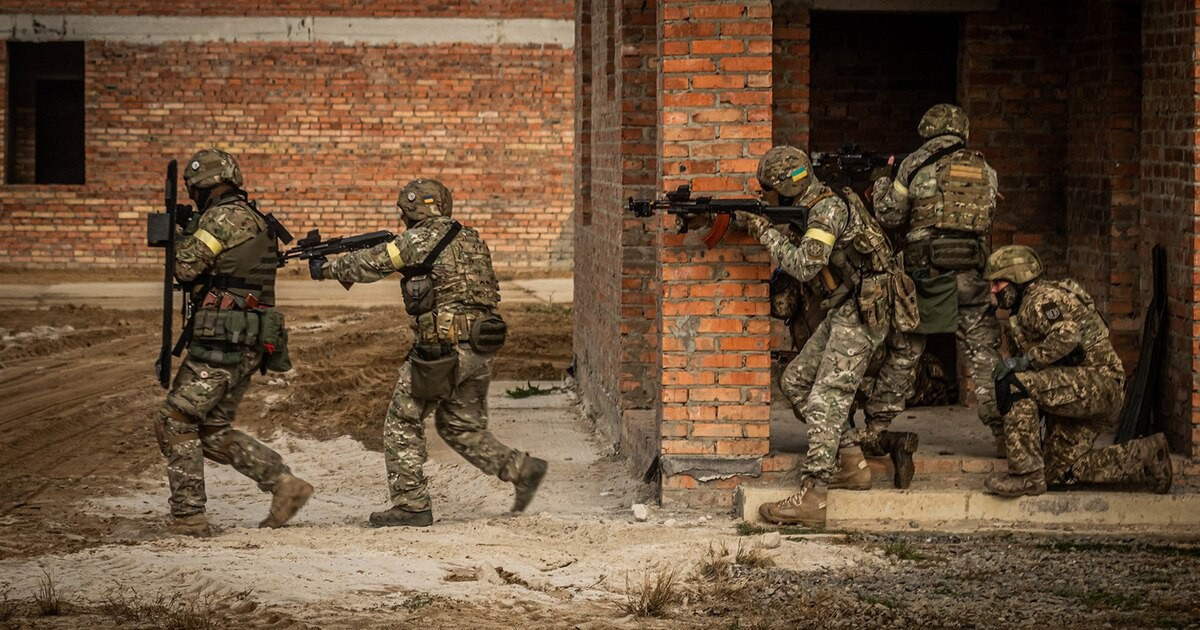 Đồng thời những người được hỏi bày tỏ tin tưởng rằng sớm hay muộn thì quan hệ giữa hai quốc gia từng thuộc Liên Xô và gắn bó khăng khít trong quá khứ sẽ được cải thiện.