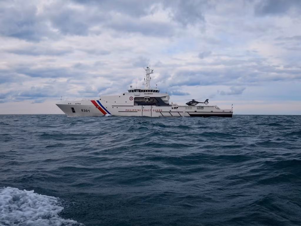 Theo hợp đồng được ký vào năm 2014 giữa OCEA và Philippines để cung cấp 5 tàu phục vụ mục đích dân sự, với các dịch vụ hỗ trợ hậu cần đi kèm gồm 4 tàu tuần tra nhanh loại 24 m OCEA FPB 72 MKII và 1 tàu tuần tra xa bờ loại 84 m OPV 270. Ảnh: Gabriela Silang trong thử nghiệm trên biển( OCEA).