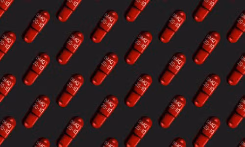 Hang duoc My bi nghi lai qua gan 20 trieu do la cho bac si-Hinh-2