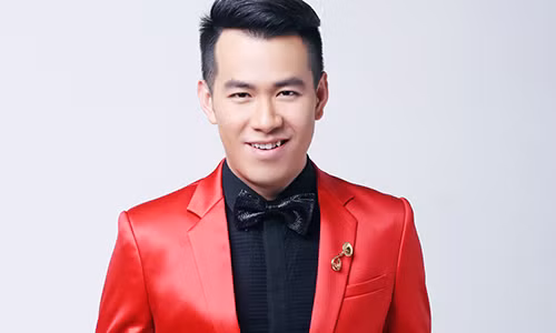 Son Tung M-TP cung dan sao “khung” bieu dien trong ban ket HHHV VN-Hinh-3