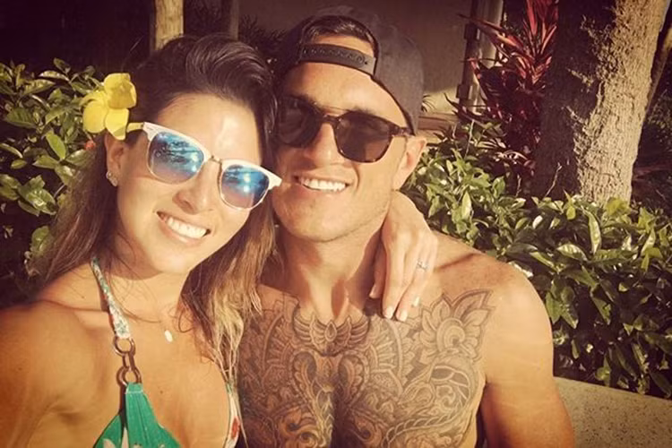 Bạn trai của Hoa hậu Maria Jose Lora tên Roberto De Caprio, là một chàng trai cao ráo, rất bảnh bao.