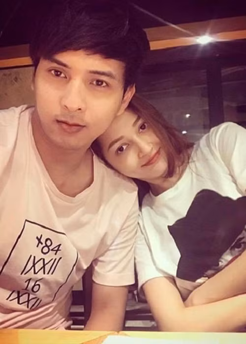 Bảo Anh và Hồ Quang Hiếu trải qua nhiều kỷ niệm đẹp cùng nhau. Tuy nhiên, do không còn sự đồng điệu, cả hai chia tay. Trước khi yêu, Bảo Anh và Hồ Quang Hiếu từng được cảnh báo sẽ không đi đến cuối con đường hạnh phúc khi cả hai cùng làm nghệ thuật. Ảnh: FBNV