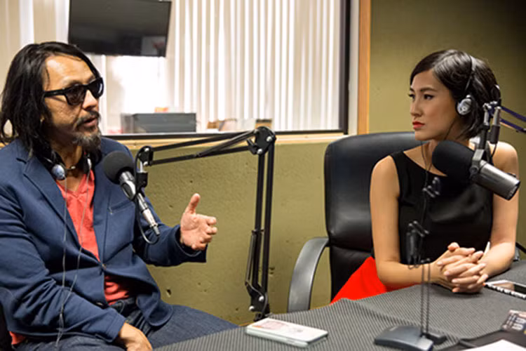 Trong 10 năm yêu nhau, Kathy Uyên và đạo diễn Timothy từng có khoảng 2 năm chia tay rồi tái hợp. Năm 2014, trong một cuộc phỏng vấn, nữ diễn viên tiết lộ cô và bạn trai đang lên kế hoạch kết hôn và có thể sẽ làm đám cưới vào năm 2015 vì bố mẹ đang rất mong mỏi. Ảnh: VTV