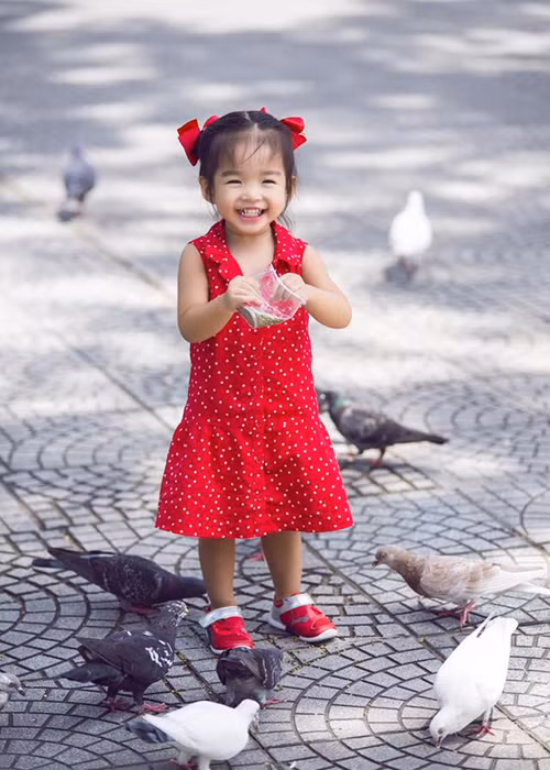 Xuân Lan từng chia sẻ, bé Thỏ và bố đẻ đều rất thờ ơ dù cô luôn cố gắng tạo sợi dây kết nối tình cảm giữa hai bố con.