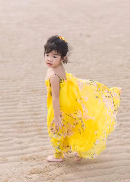 Không chỉ dễ thương, con gái Xuân Lan còn là một em bé ngoan ngoãn và khá tự lập từ khi còn nhỏ.