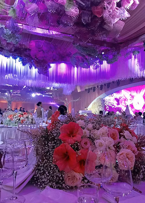 Vì gia đình muốn có sự riêng tư nên Đặng Thu Thảo đã gửi một tấm thiệp đến các phóng viên có mặt thông cảm không thể tác nghiệp bên trong. Ảnh: Facebook Lê Thiện Viễn