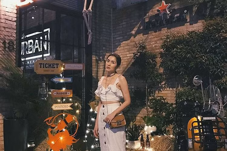 Tăng Thanh Hà háo hức đón lễ hội Halloween là một trong những tin tức sao Việt trong ngày 29/10.