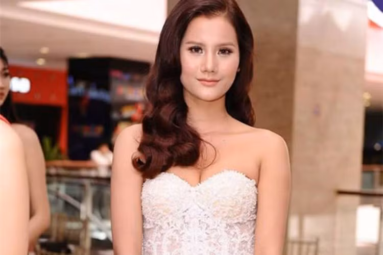 Hương Ly đã đăng ký tham gia cuộc thi Hoa hậu Hoàn vũ Việt Nam 2017. Tại vòng sơ khảo miền Bắc, sự xuất hiện của quán quân Vietnam’s Next Top Model 2015 khiến truyền thông chú ý. Ảnh: Vietnamnet