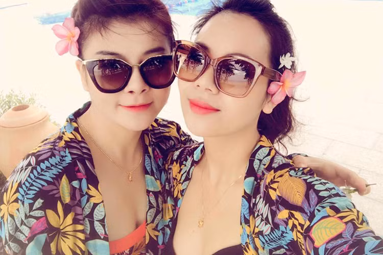 Ngoài vóc dáng thon thả, gợi cảm, Kim Oanh còn sở hữu gương mặt trẻ trung hơn nhiều so với tuổi 42.