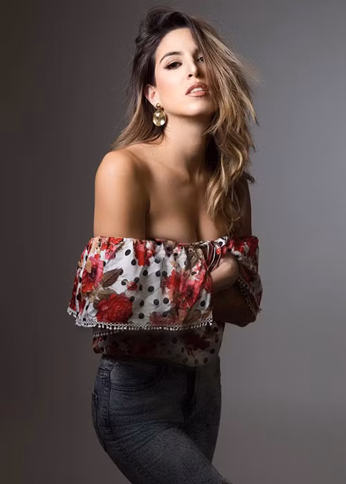 Xuất thân là người mẫu nên Hoa hậu Maria Jose Lara có kinh nghiệm catwalk và chụp ảnh. Ảnh: FBNV