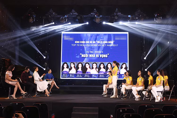 Ở vòng 2, thí sinh sẽ thể hiện khả năng hùng biện, tranh luận và thuyết phục hội đồng chuyên môn để chứng minh là người có thể truyền cảm hứng mạnh mẽ, tích cực đến cộng đồng, xã hội.