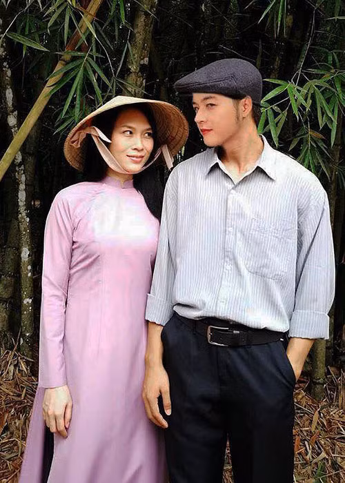 Thanh Duy Idol chế hình ảnh Mỹ Tâm trong MV “Đừng hỏi em” kèm chú thich: “Chị Mỹ Tâm nhìn Duy, mà Duy không đoái hoài”.