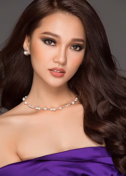 Chan dung nguoi dep Hoa hau Hoan vu VN mat diem vi thieu trung thuc