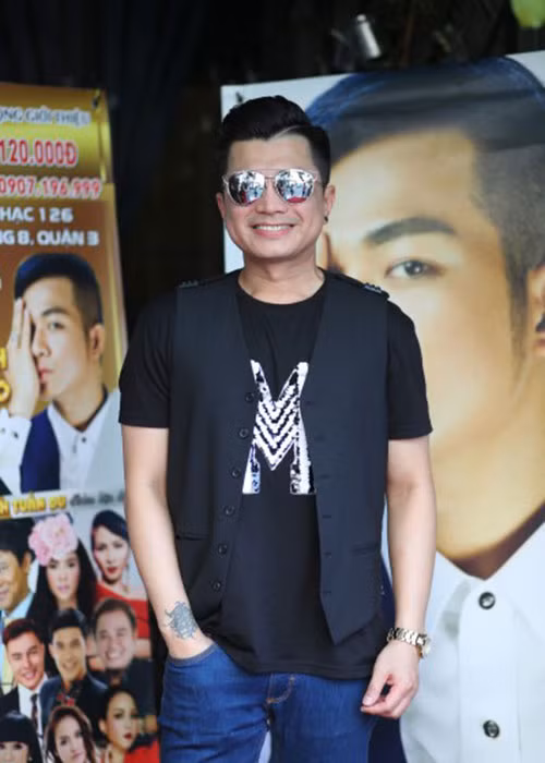 Sau hơn 10 năm hoạt động nghệ thuật, năm 2008, Hoàng Thanh quyết định sang Mỹ định cư và phát triển sự nghiệp. Tại xứ cờ hoa, tình cũ của Xuân Lan vẫn đi hát và làm MC. Kể từ đó, anh ngày càng kín tiếng về đời tư. Ảnh: Phunuvietnam