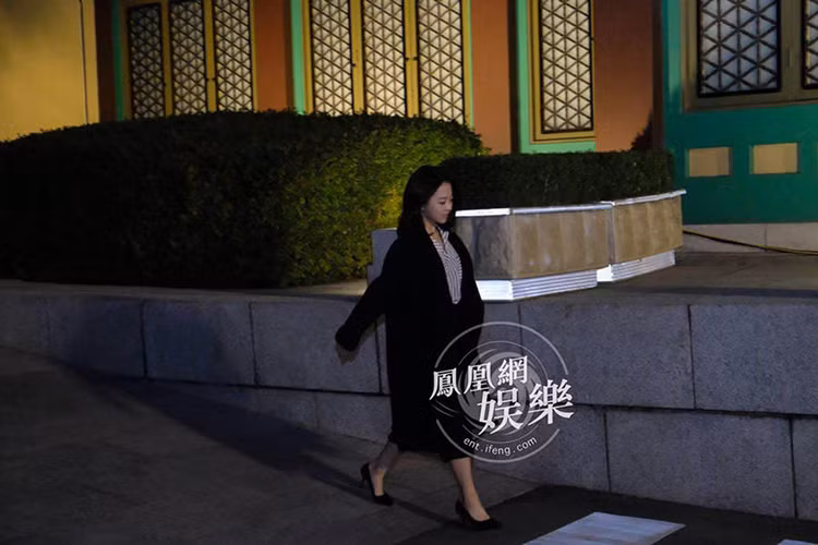 Hôn lễ được cho là sẽ kéo dài tới khuya để cặp đôi quậy tưng bừng với các khách mời đến trễ. Ảnh: Ifeng