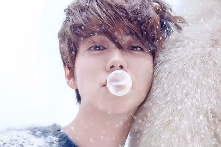 Luhan hiện là ngôi sao 9x giàu nhất nhì Trung Quốc. Năm 2015, anh có thu nhập hơn 98 tỷ đồng, xếp thứ 37 trong 100 người nổi tiếng quyền lực của làng giải trí Hoa ngữ. Năm 2016, Luhan vươn lên vị trí thứ 2 với hơn 600 tỷ đồng. Ảnh: Instagram nhân vật