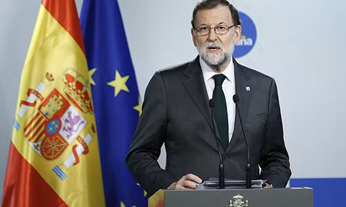 Tay Ban Nha se giai tan chinh quyen Catalonia va keu goi bau cu