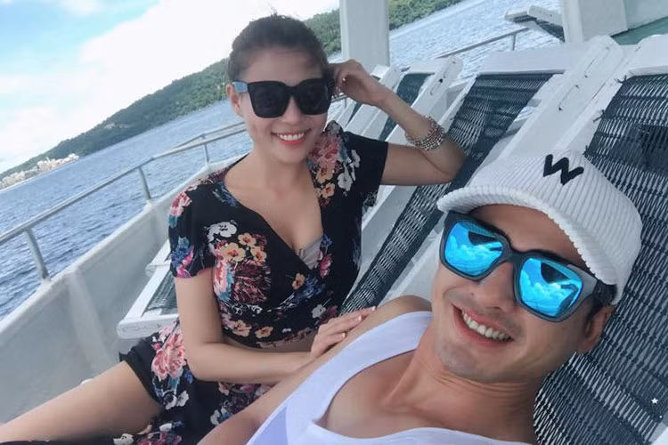 Lương Thế Thành mừng sinh nhật bên Thúy Diễm ở Phú Quốc.