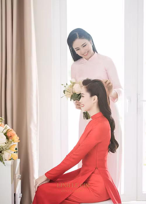  Đặng Thu Thảo và Ngọc Hân đều là Hoa hậu Việt Nam. Mới đây, Ngọc Hân đã làm phù dâu cho đàn em. Ảnh: Lê Chí Linh