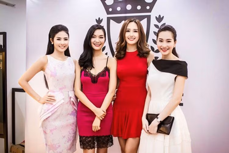 Tuy ít gặp Thu Thảo nhưng Ngọc Hân tự hào khi cô luôn có mặt trong giờ phút quan trọng của đàn em và cho đó là nhân duyên. Ảnh: NVCC