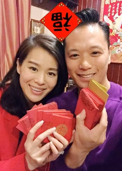 Hình ảnh Hồ Hạnh Nhi và Philip Lee lần đầu đón Tết bên nhau sau khi trở thành vợ chồng. Ảnh: On