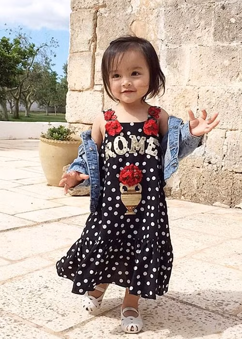 Marian Rivera từng tiết lộ khi con gái mới 5 tháng tuổi, bé đã nhận được cát-sê còn cao hơn cả của bố mẹ.