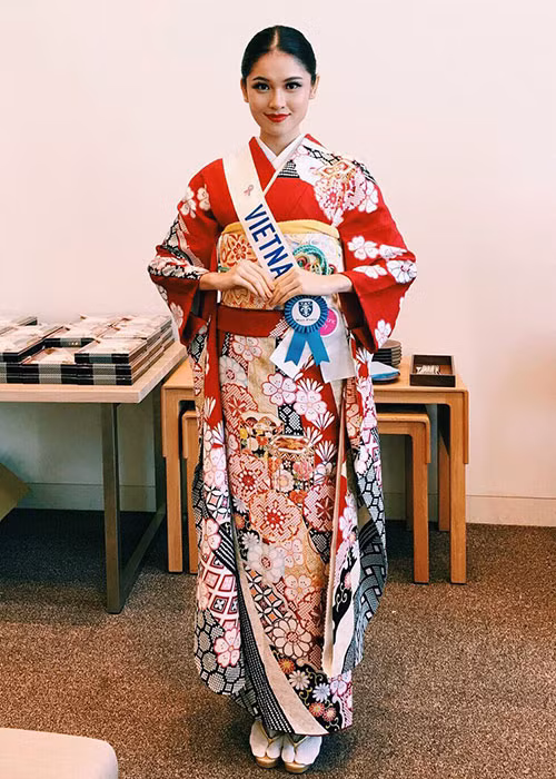 Nhung hinh anh dau tien cua Thuy Dung tai HH Quoc te 2017