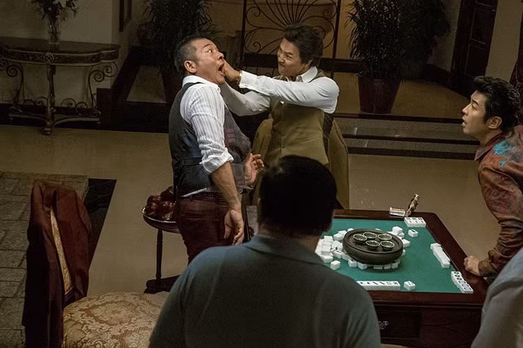 Sự kết hợp giữa Lưu Đức Hoa và Chân Tử Đan hứa hẹn sẽ mang đến một bộ phim mang đậm chất hành động xã hội đen Hồng Kông với không khí hoài cổ của chủ nghĩa anh hùng.