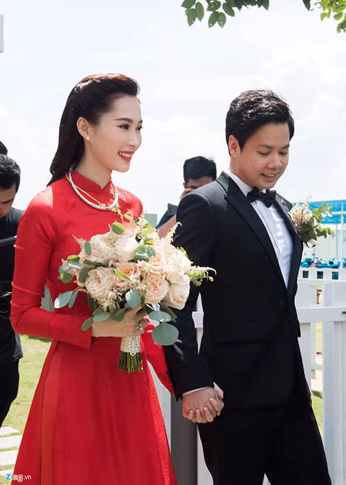  Đám cưới Hoa hậu Đặng Thu Thảo và doanh nhân Trung Tín vừa diễn ra vào hôm nay (ngày 6/10) tại TP HCM. Ảnh: Zing