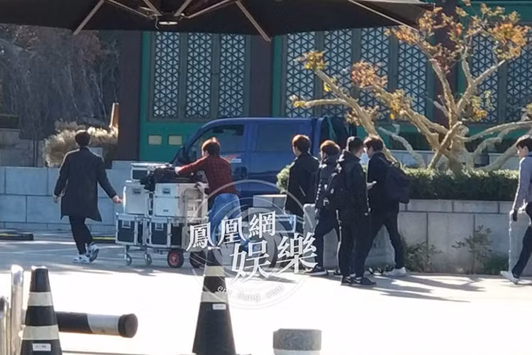 Song Joong Ki và Song Hye Kyo là cặp đôi quyền lực xứ Hàn nên phía khách sạn từng bày tỏ lo ngại sẽ xảy ra hỗn loạn. Ảnh: Ifeng