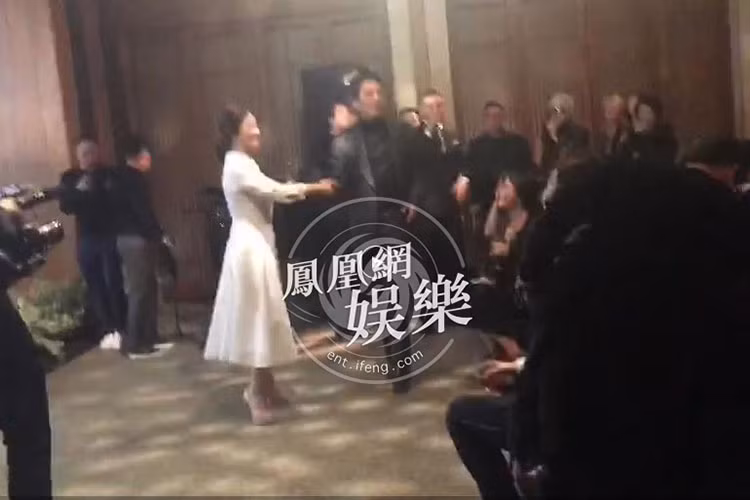 Song Hye Kyo và Song Joong Ki đã quậy tưng bừng cùng những người bạn: Chương Tử Di, Choi Ji Woo, Yoo In Ah. Ảnh: Ifeng