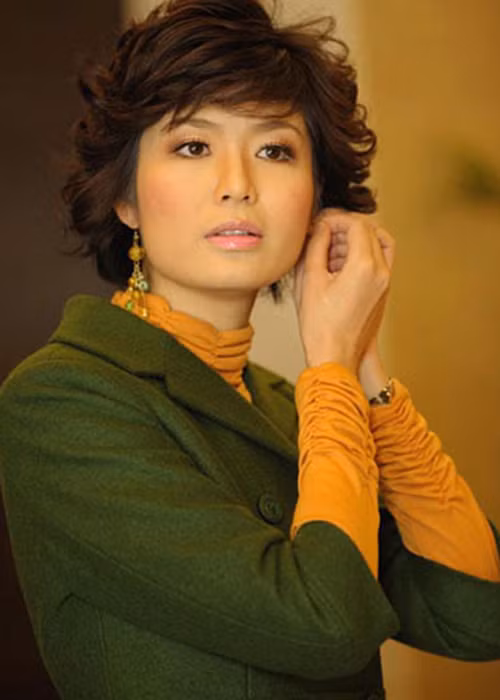 Năm 2012, Hoa hậu Thu Thủy trở thành tâm điểm của dư luận bởi lùm xùm quỵt tiền quần áo. Cụ thể, tháng 4/2012, một trang web đăng tải thông tin một chủ cửa hàng thời trang ở Hà Nội đã gửi đơn tố cáo Thu Thủy xù nợ 32 triệu đồng. Ảnh: Công Lý