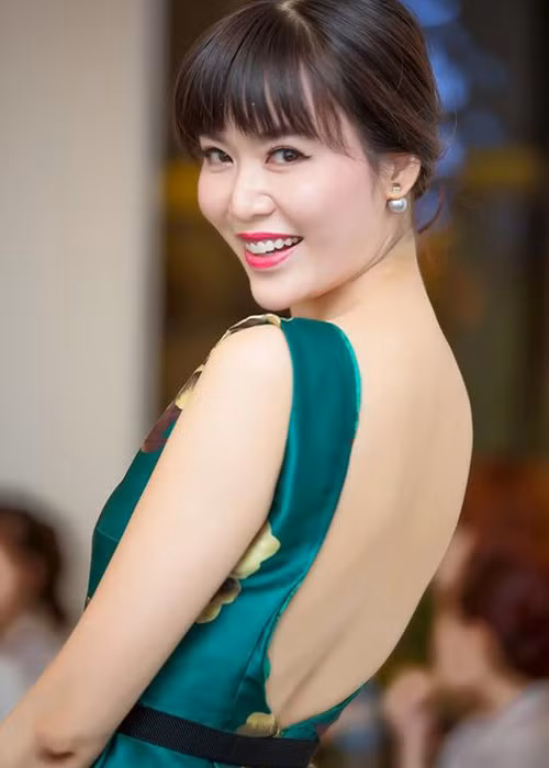 Tuy thông tin quỵt tiền không đúng sự thật nhưng hình ảnh của Hoa hậu Thu Thủy đã bị ảnh hưởng ít nhiều khi người đẹp sinh năm 1976 trở thành tâm điểm bàn tán của của dư luận trong một thời gian. Ảnh: Dân Việt