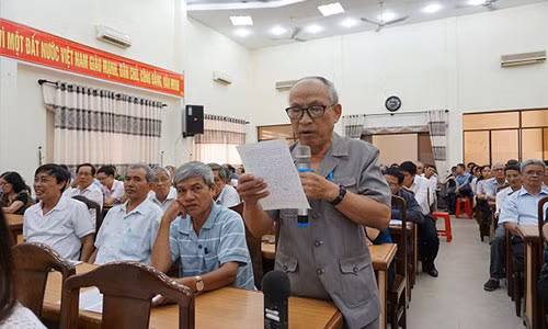 Cu tri Da Nang de nghi thu hoi nha ong Nguyen Xuan Anh