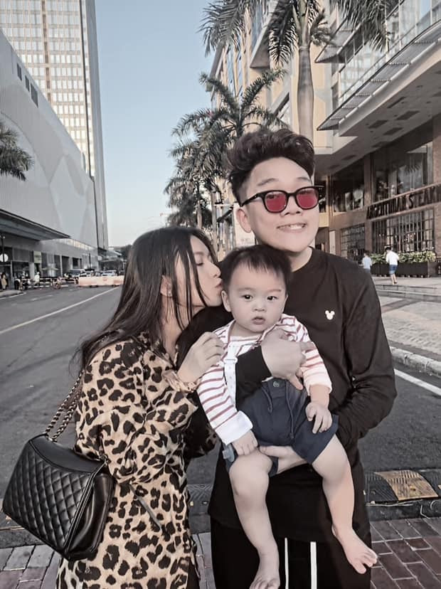 Trên trang cá nhân, Phương Quỳnh thường đăng ảnh khoe hạnh phúc bên chồng Bobby và bé Gấu.