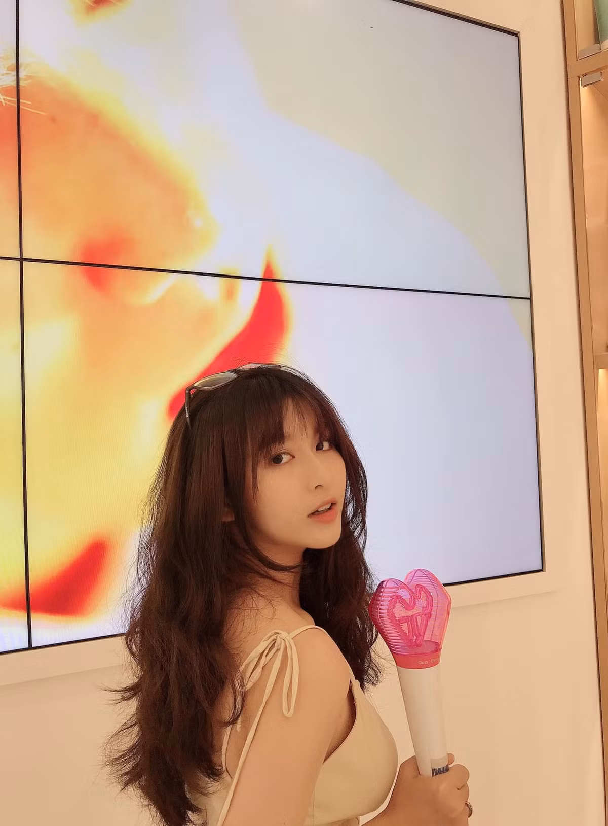 Ngoài ra, Phương Quỳnh còn làm vlog, tạo cho mình trang cá nhân riêng, cập nhật cuộc sống của mẹ bỉm sữa.