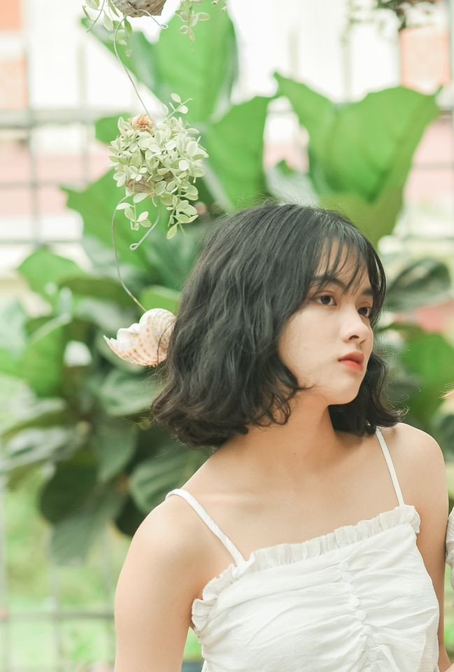 Cô nàng nữ sinh với vóc dáng nhỏ nhắn này có ước mơ sẽ trở thành một bác sĩ trong tương lai. Mời quý độc giả đón xem thêm video: Nữ sinh Nghệ An nói nhiều thứ tiếng - Nguồn: KÊNH VTC1