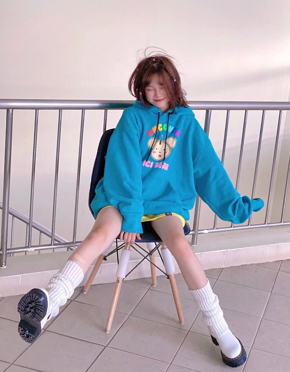 Trang phục màu sắc, cá tinh là những gì thường thấy trên trang cá nhân của Đàm Minh Ngọc.