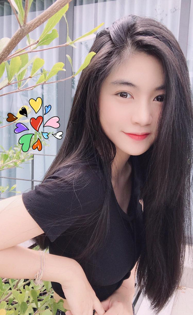 Trước đó, hot girl này cũng từng đăng quang ngôi vị cao nhất tại một cuộc thi nhan sắc.