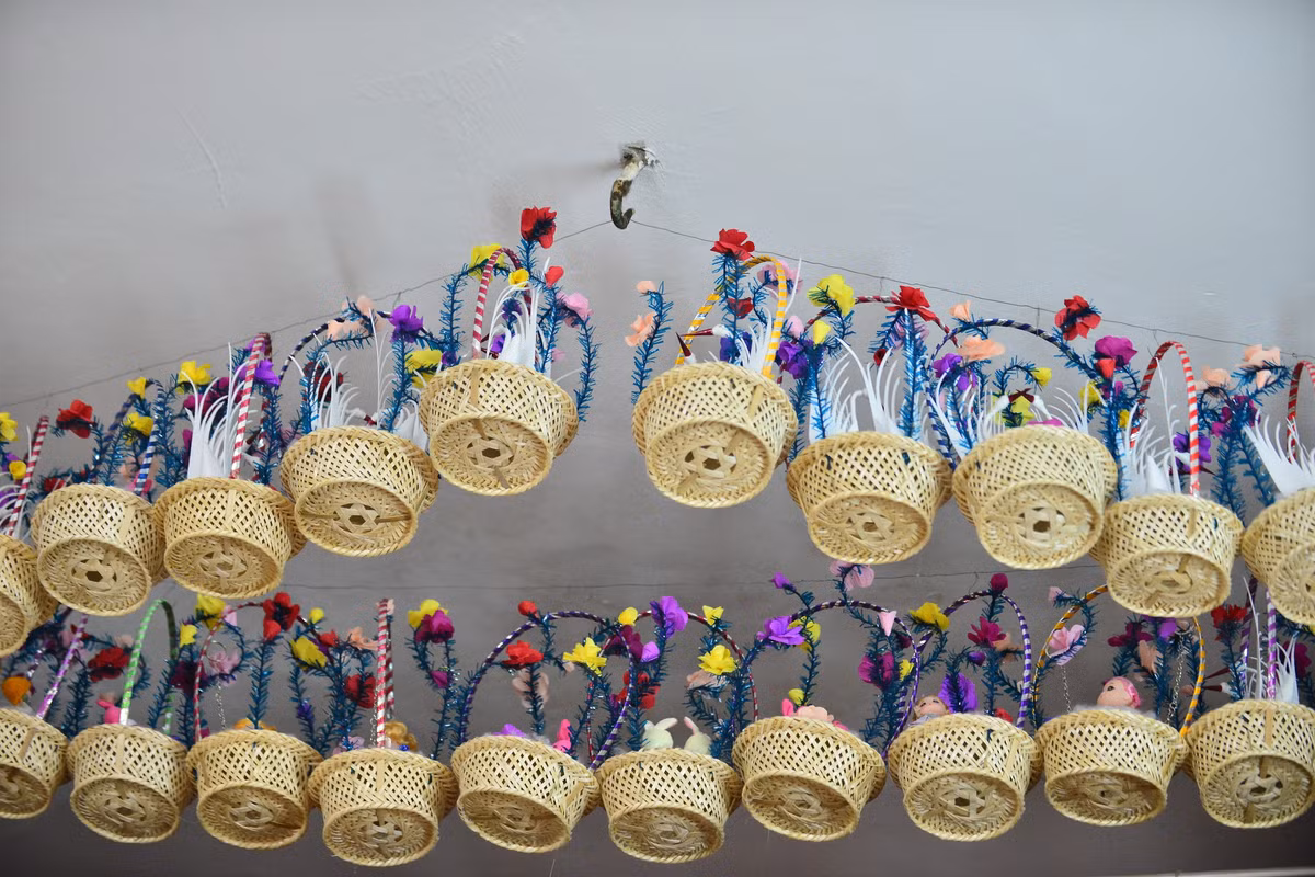 Thời gian chuẩn bị mất khoảng 1 tháng nhưng để làm ra thành phẩm chỉ mất khoảng 30 phút đến một tiếng.