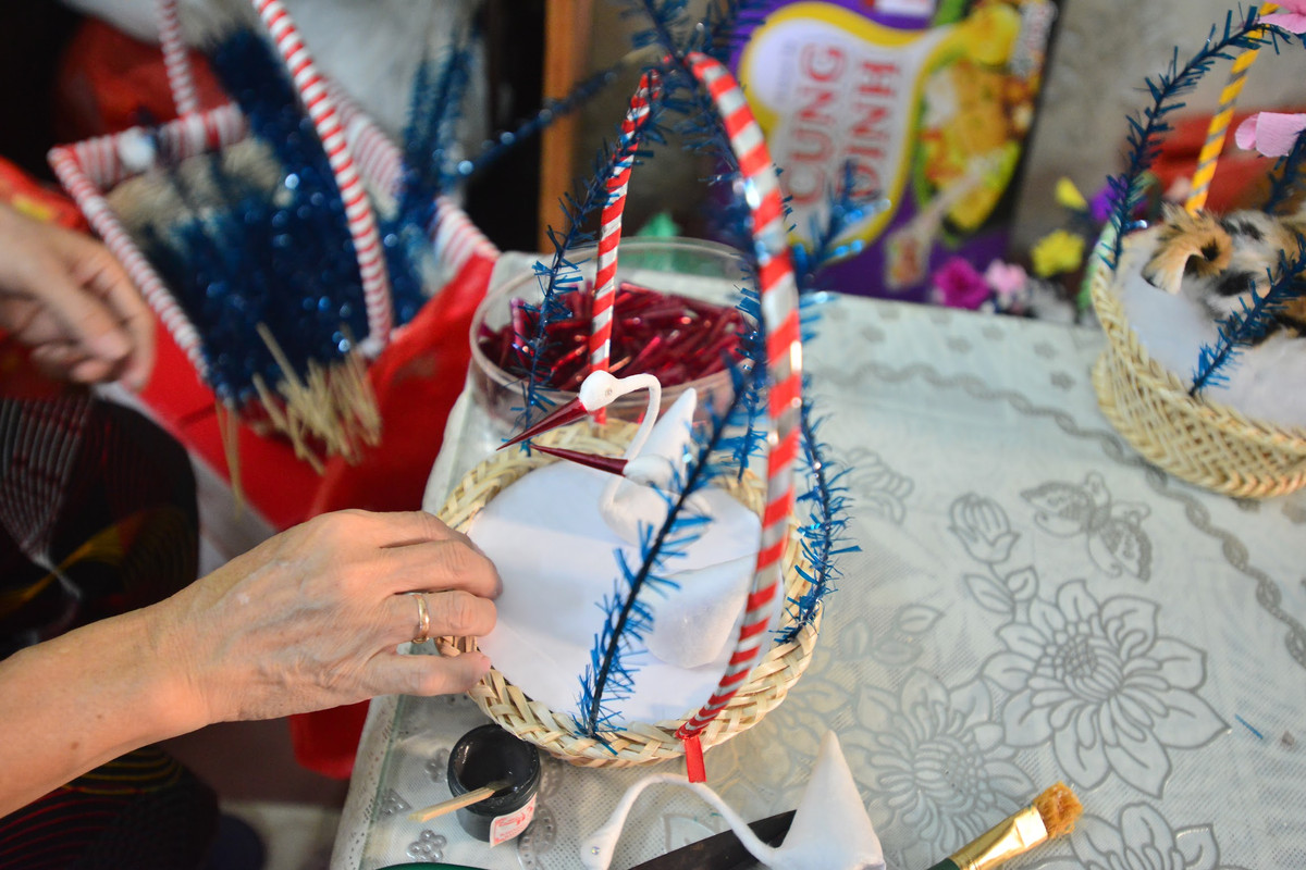 Khi ở thời điểm hoàng kim, vẫn chỉ có đồ chơi truyền thống, thiên nga bông luôn là mặt hàng được săn đón mỗi dịp Trung thu về.