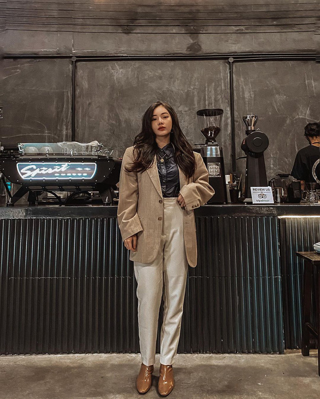 Hot girl 9x chia sẻ món đồ si rẻ nhất của cô chỉ có giá 10k và đắt nhất là chiếc áo khoảng hơn 2 triệu.