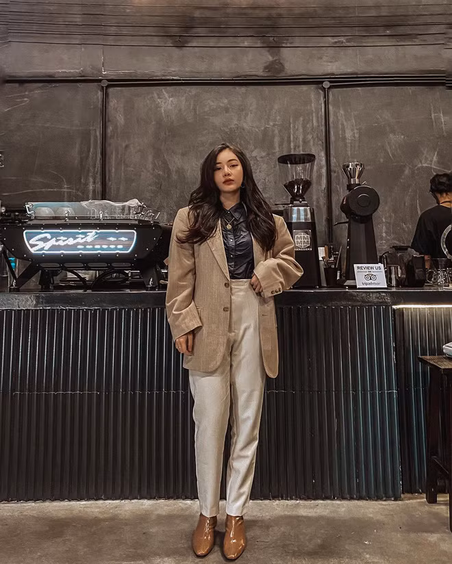 Hot girl 9x chia sẻ món đồ si rẻ nhất của cô chỉ có giá 10k và đắt nhất là chiếc áo khoảng hơn 2 triệu.