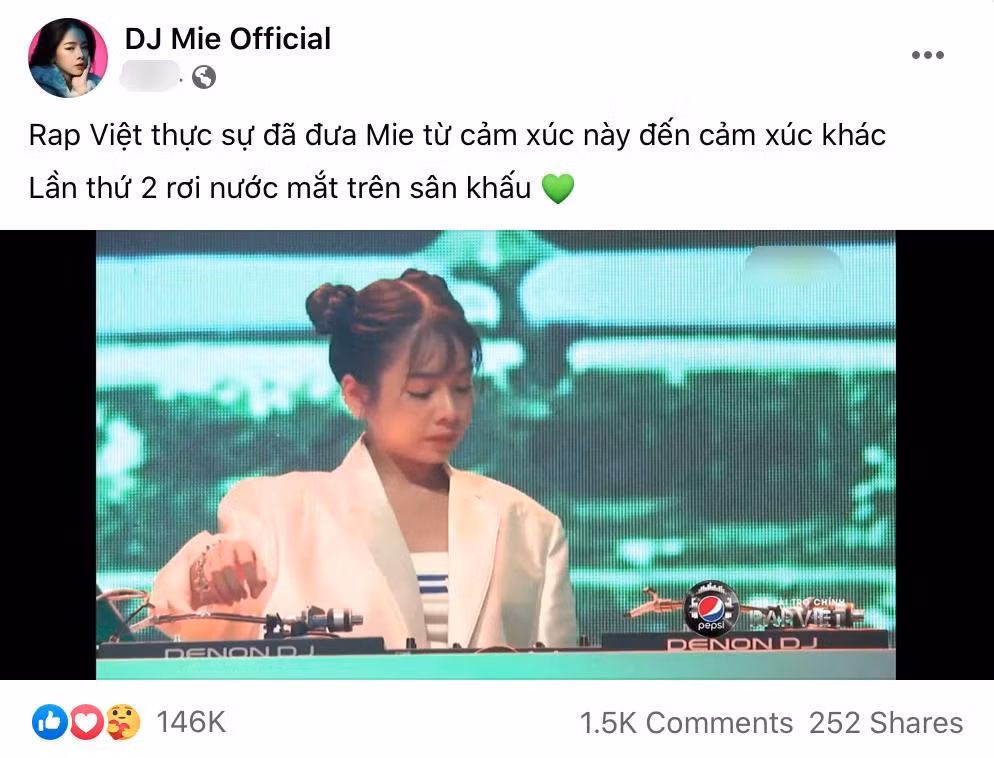 Tìm hiểu lý do, người hâm mộ phát hiện DJ Mie cũng có cảnh ngộ tương tự với rapper Nul. Mẹ của Mie mất khi cô còn nhỏ khiến cô thiếu thốn tình cảm từ một người quan trọng.