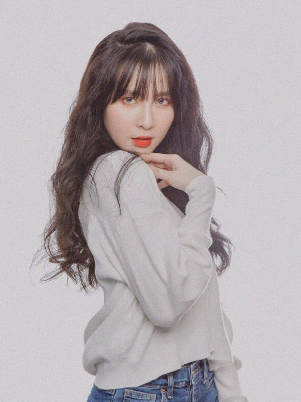 Chưa biết sự thật ý của cô nàng là gì nhưng qua câu chuyện này nhiều người nghi ngờ Ngân Sát Thủ đang có đối tượng khác sau khi chia tay ViruSs.