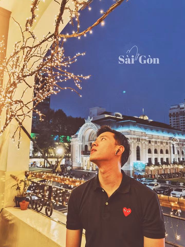 Quang Đạt cũng từng gây chú ý khi cho biết để trở thành một phi công anh cần trình độ IELTs từ 5.5 đến 7.5.