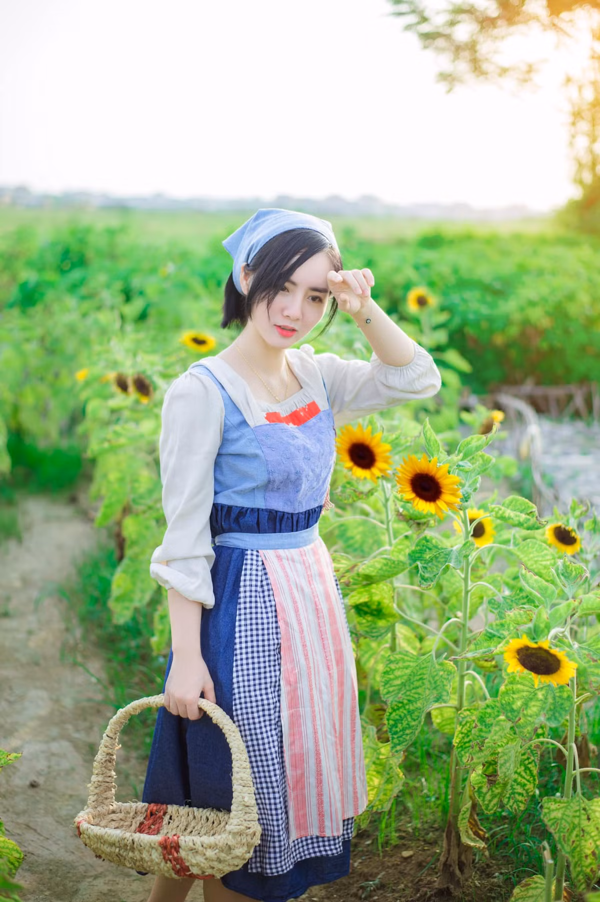 Nhan sắc "cô gái Hà Lan" được dân mạng yêu mến.